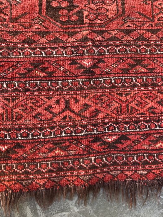 Qolda toqilgan gilam