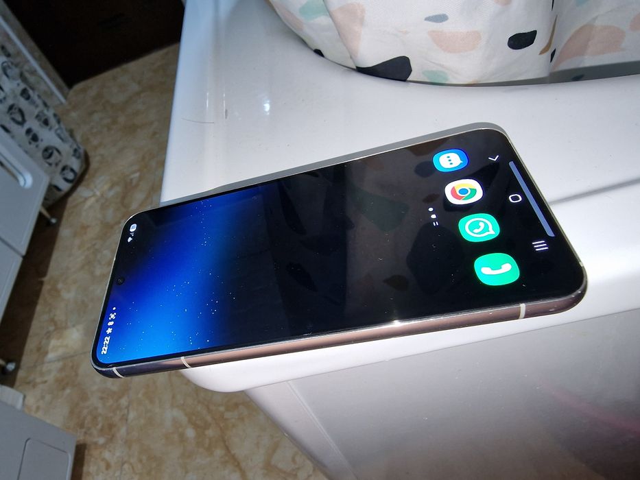 Смартфон Samsung s22