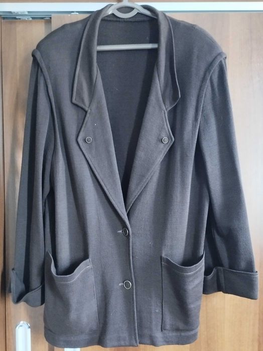 Пиджаки женские.