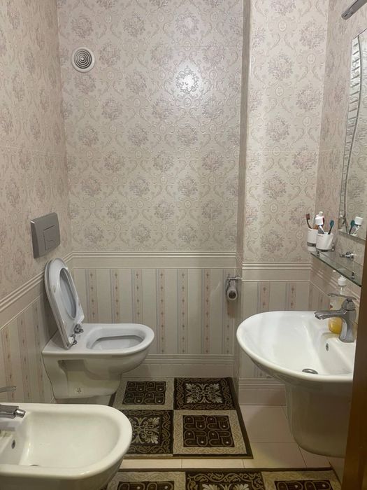 5/5/5 с лифтом кирпич 77 серия около Жк Парквуд напротив Капитал банка