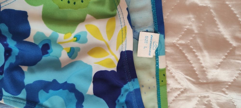 Лот бански костюми