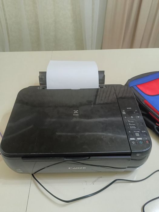 Продам цветной принтер CANON