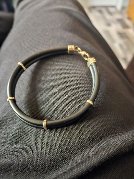 Златна гривна 14к 4грама  злато и силикон в много добро състояние