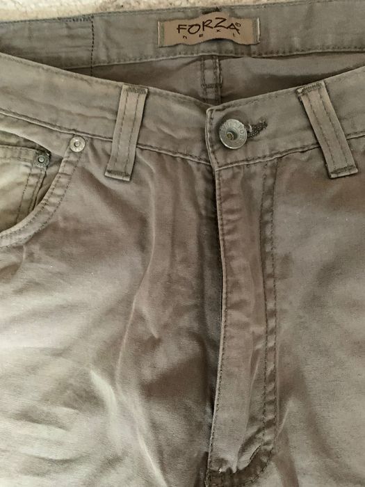 Pantaloni treisfert de bărbați