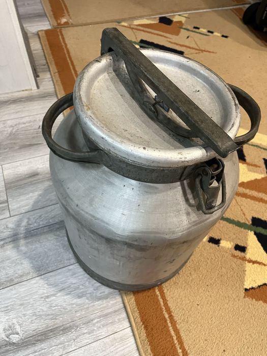 Бидон продам.