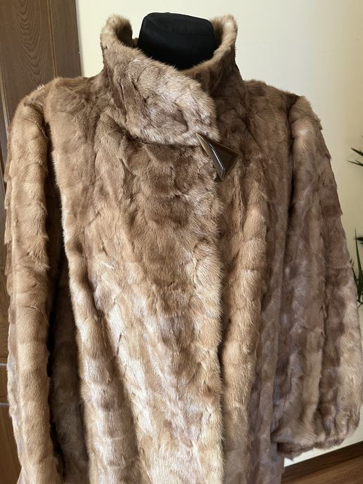 Haina eleganta de blana naturala de nurca