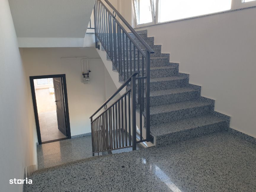 IASI-REDIU –Apartament cu 3 camere ultramodern- suprafata vitrata mare