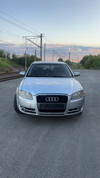 Audi A4 B7.