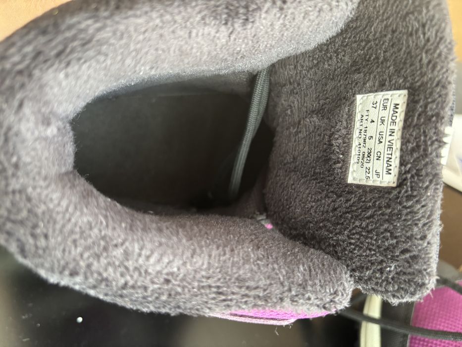 Vand ghete Salomon marime 35-36