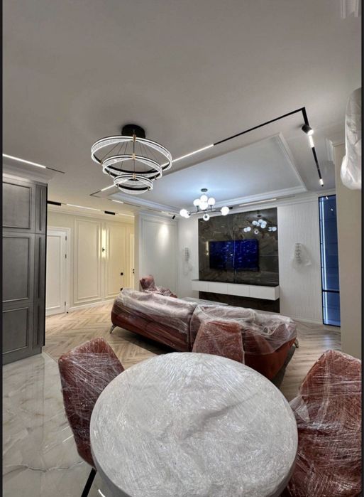 Сдаётся 3 комн квартира в Mirabad Avenue