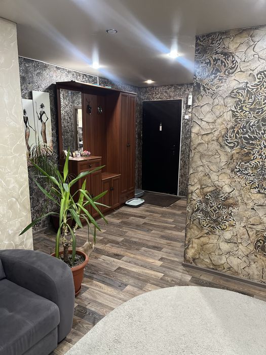 Продам 4х комнатную квартиру