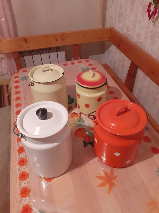 Продам бидон  эмалированный, советский