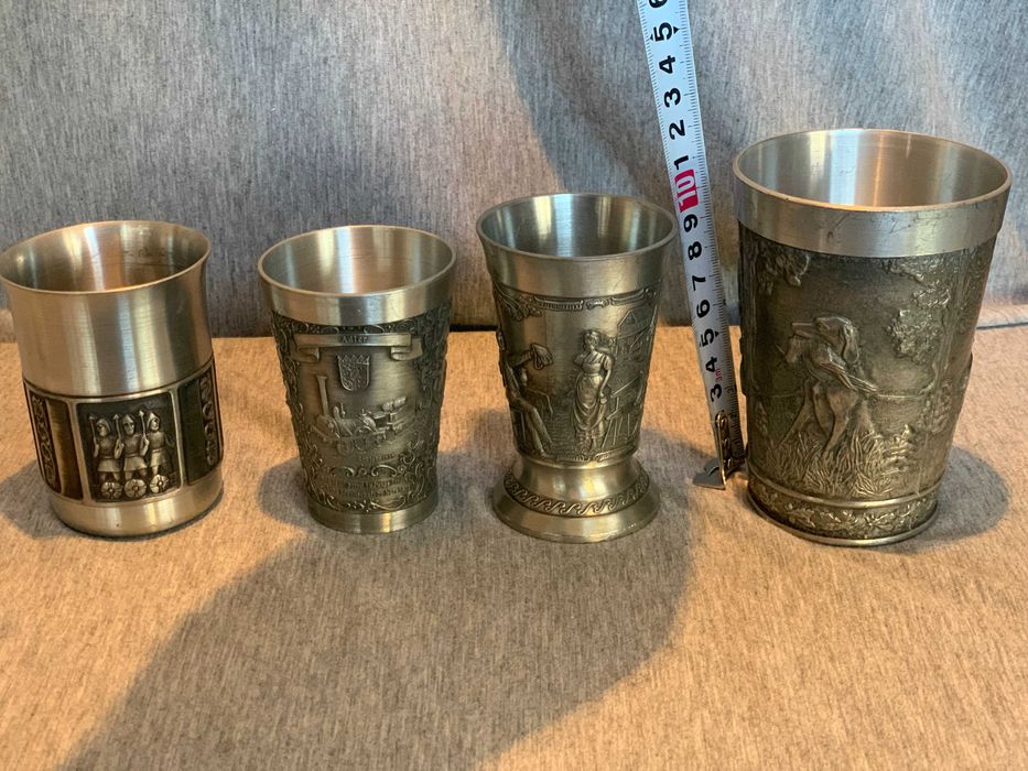 старинни калаени чаши