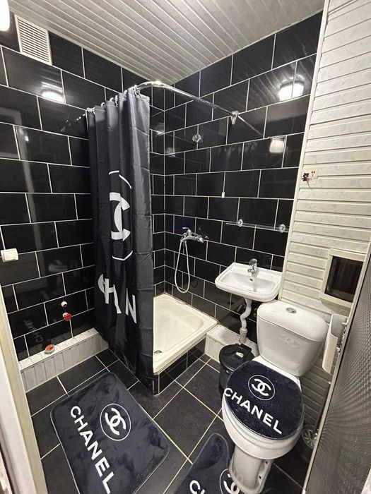 Продаётся 1 комнатная квартира с ремонтом