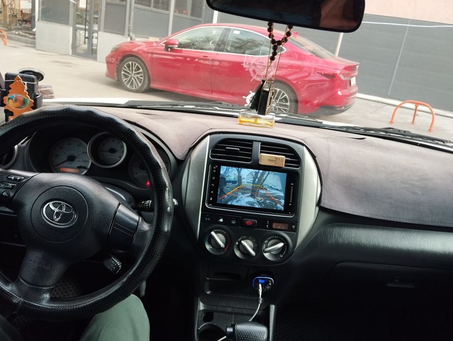 Продам Рав4 2005