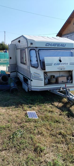 Rulota înmatriculată doua corturi mover baterie super utilata asig. valabila gata de plecare fiscal pe loc încălzire pe gaz frigider pe gaz, 220v 12v