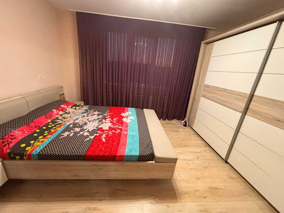 Продава се Тристаен апартамент в София, Център - 83 кв.м за 1446 €/кв.м - Снимка #4