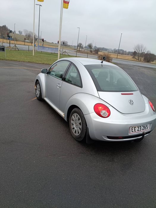 Wv beatle 1.6 benzina sunt proprietar