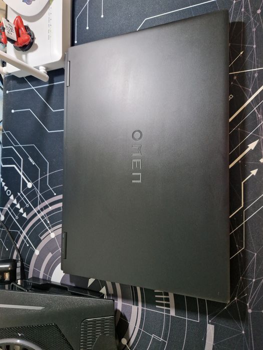Leptop HP Omen 16