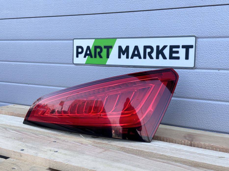 Десен стоп AUDI Q5 SQ5 Фейслифт 8R0945094C