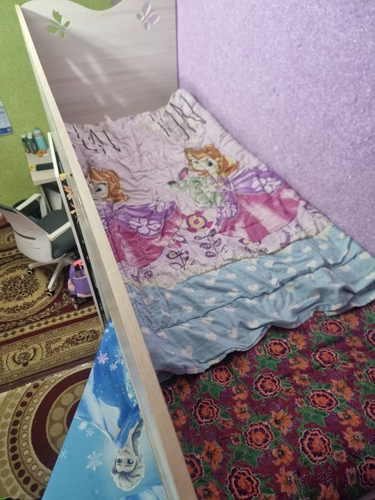 Детская мебель гарнитур двух этажный  комплект