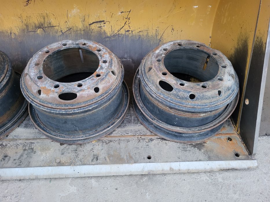 Диски  от камаза.