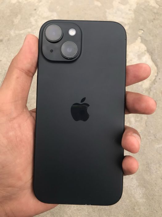 iPhone15 бу хорошее состояние.