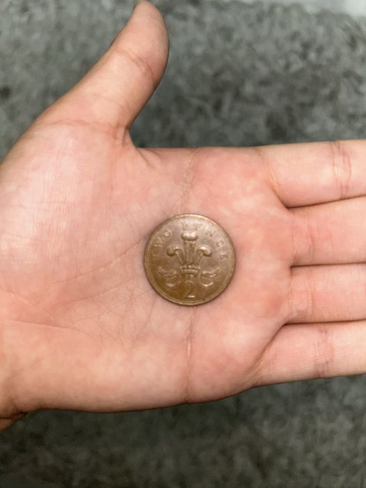 Vand moneda 2 pence din anul 2003