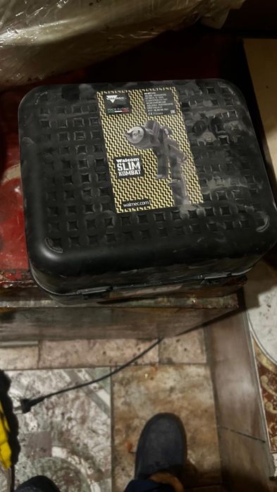 Краскопульт Walcom Slim Kombat