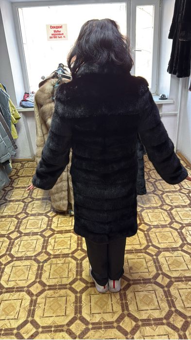 Продам норковую шубу