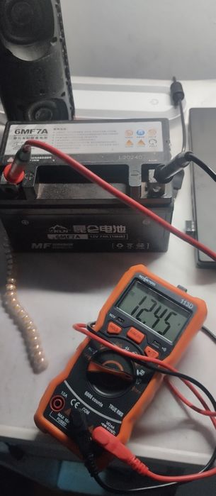 Продам рабочий аккумулятор на мопед