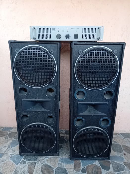 Vând boxe 300 W pasive și amplificator 2x300 W