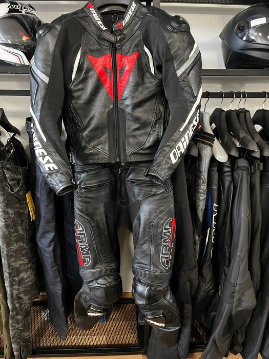 Кожен мото екип DAINESE /ARMR Racing,48 S/M ,2 части ,гърбица,протектори