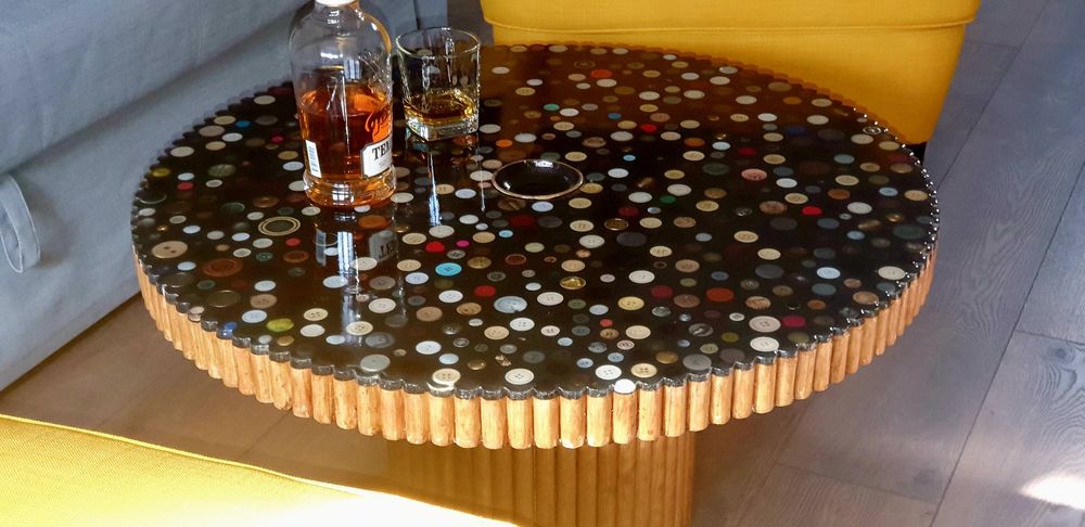 Холна маса с епоксидна смола