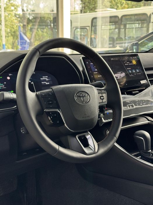 Toyota Avalon (Hybrid)