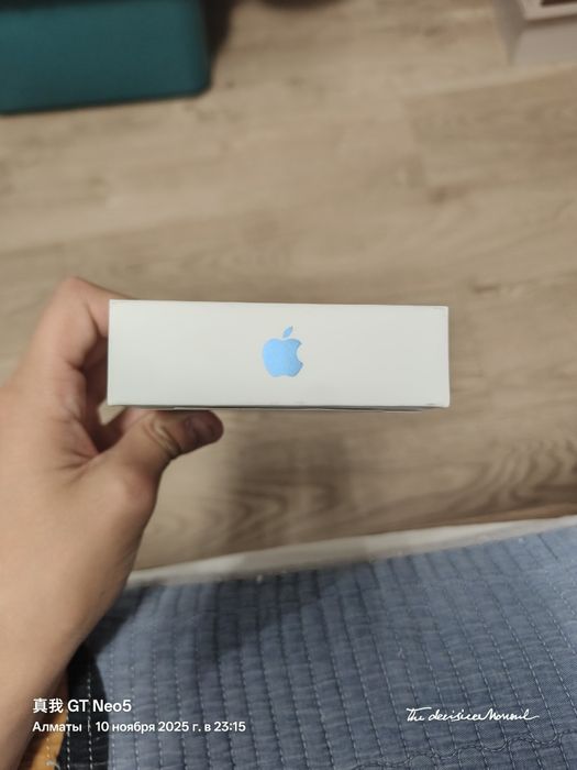 Коробки от смартфонов