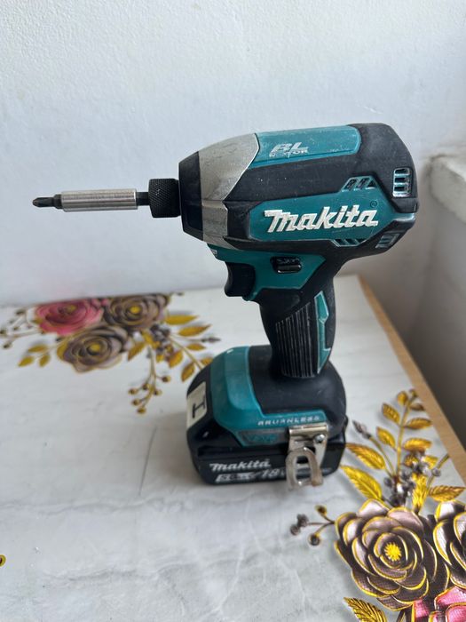 Autofiletantă Makita