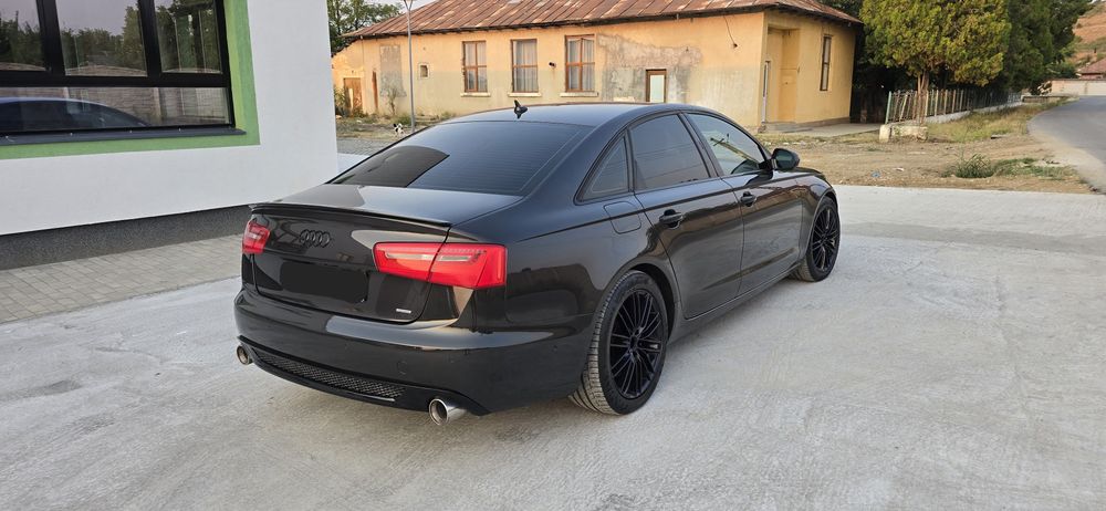 Vând Audi A6 3.0D