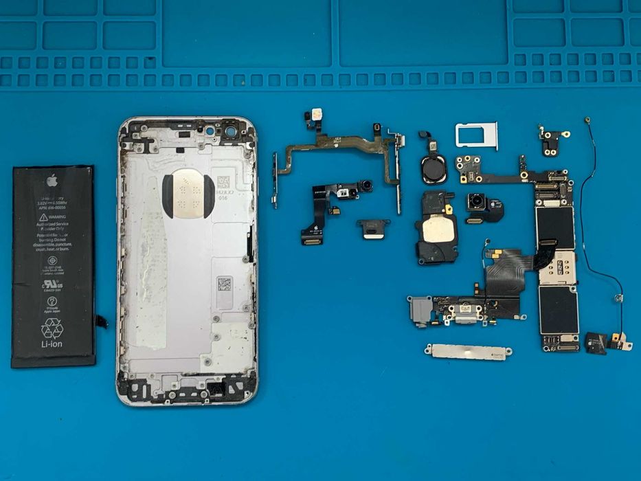 iPhone 6S на части