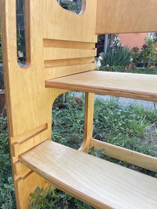 Помощна кула Монтесори