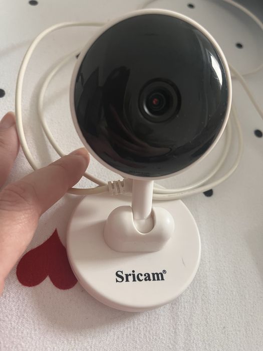 Camera supraveghere bebelusi