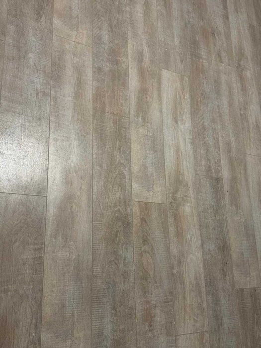 Продам ламинат бу