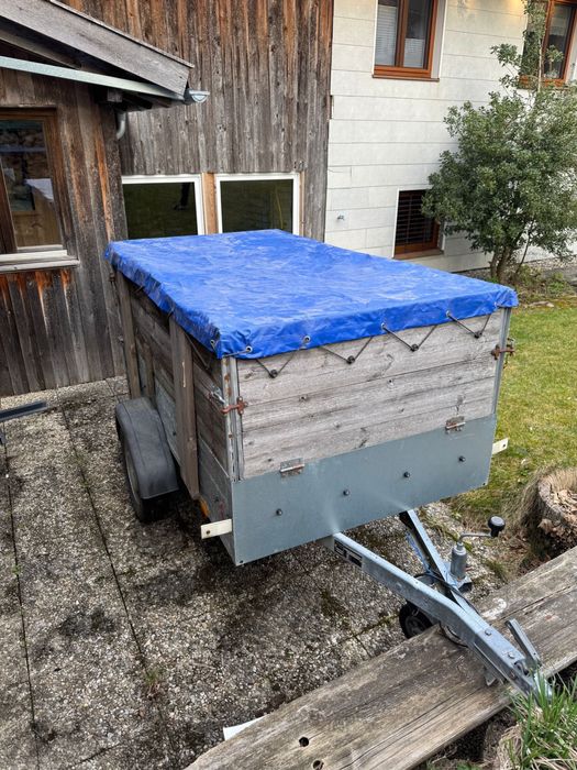 Remorcă Stema 750 kg, an fabricație 2012, în stare foarte bună.