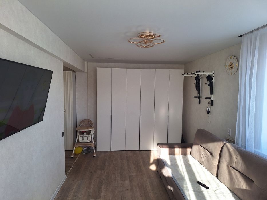 Продам 2х-ю квартиру