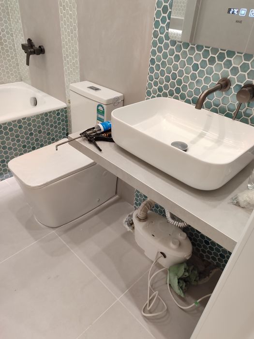 Сантехник с гарантией 24/7. Вызов сантехника. Услуги сантехника. Sante