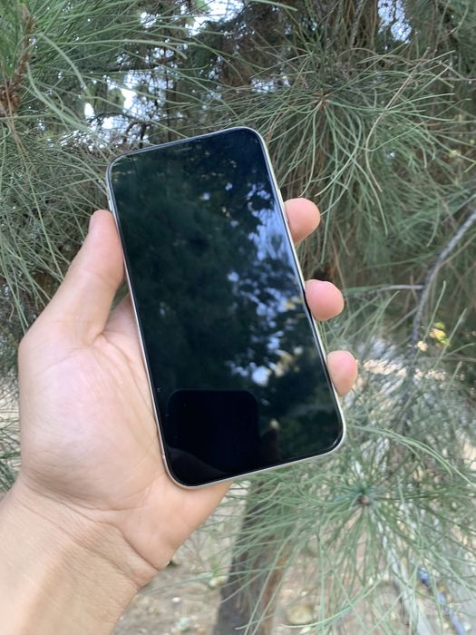 Iphone 11 64            .