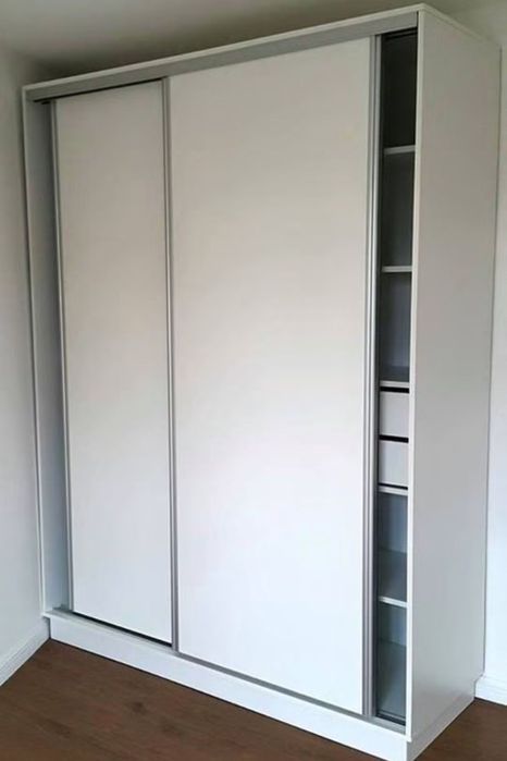 Mobilier pe comanda