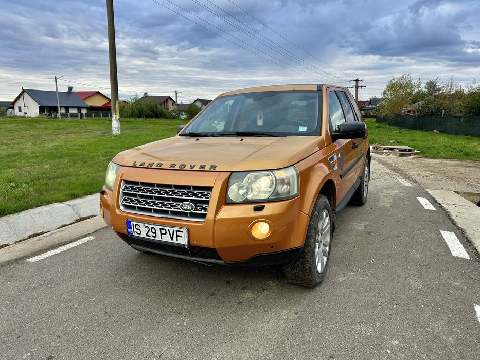 Vând Land Rover Freelander 2 HSE, an 2007, motorizare 2.2 TD4 diesel, 160 CP, cutie manuală cu 6 trepte și tracțiune integrală 4x4.