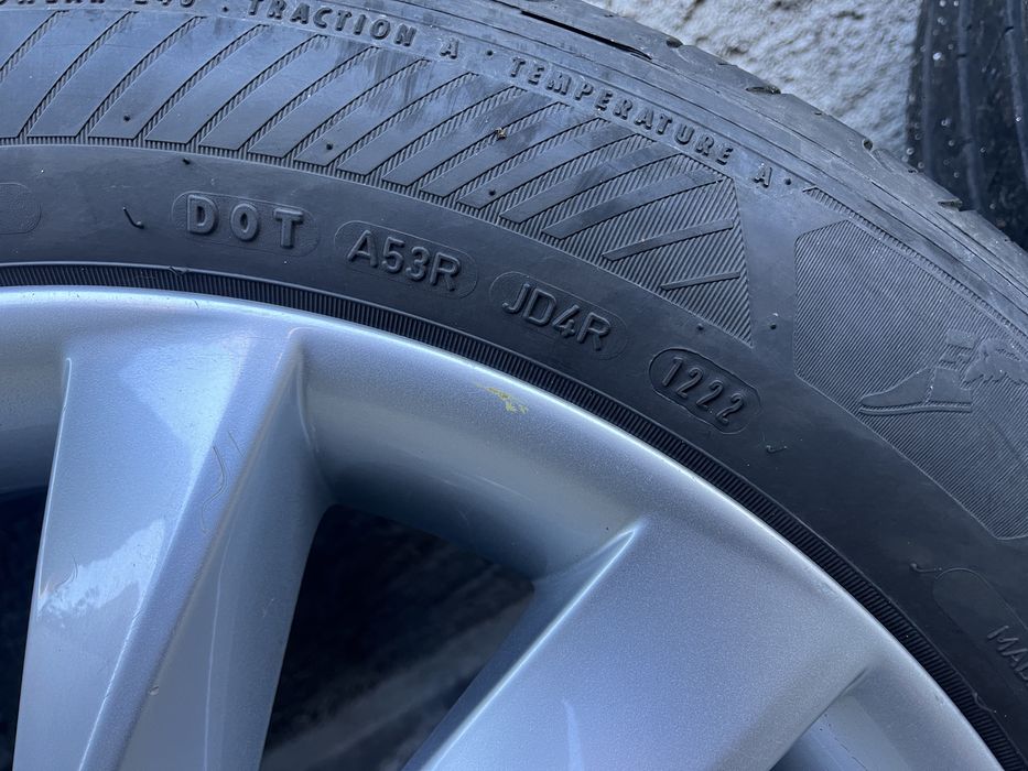 set 4 roti originale Skoda Superb 5x112 R17 pentru gama VAG  Skoda Audi VW Seat. Cauciucuri vara Goodyear  DOT1222. Echilibrate gata de drum. Pret fix