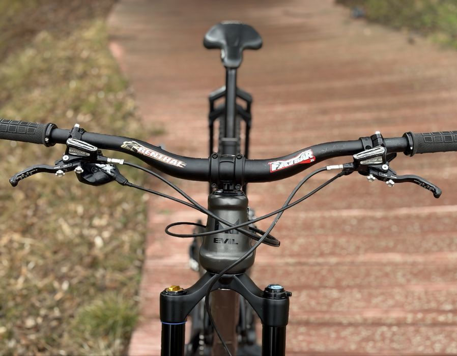Evil Wreckoning Carbon  ÖHLINS  Top Enduro
